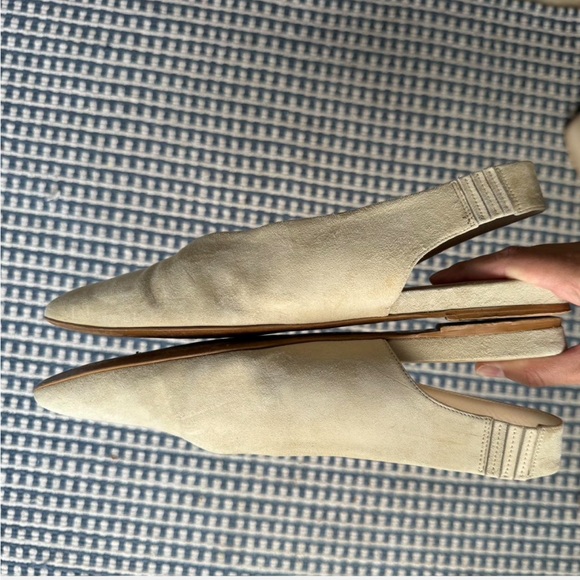 Everlane pointed toe sling back flats - women’s size 8 in cream suede - Picture 2 of 6